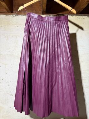 Bagatelle Plum Purple Faux Leather Pleated Midi Skirt XS Office Eveningwear